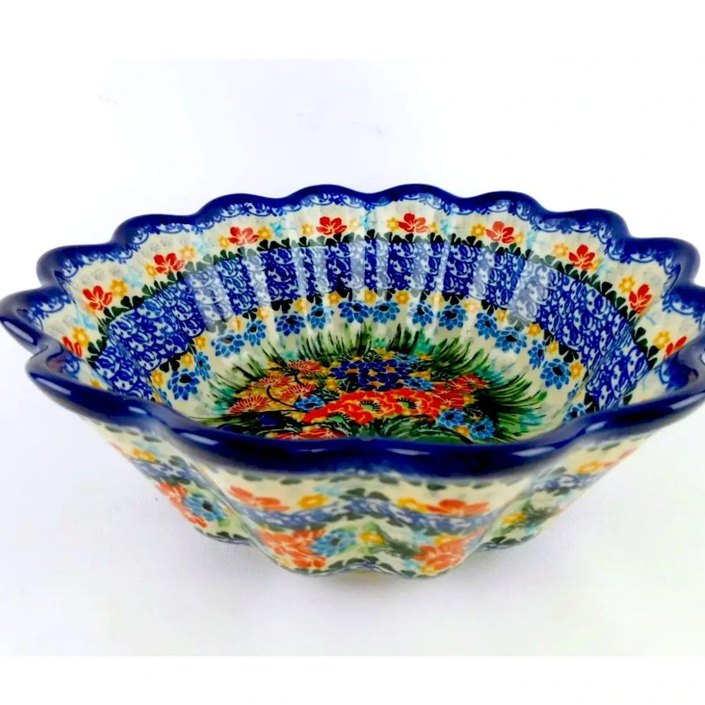 UNIKAT Hope Springs Eternal Floral Bouquet Polish Pottery Scalloped Bowl Dish